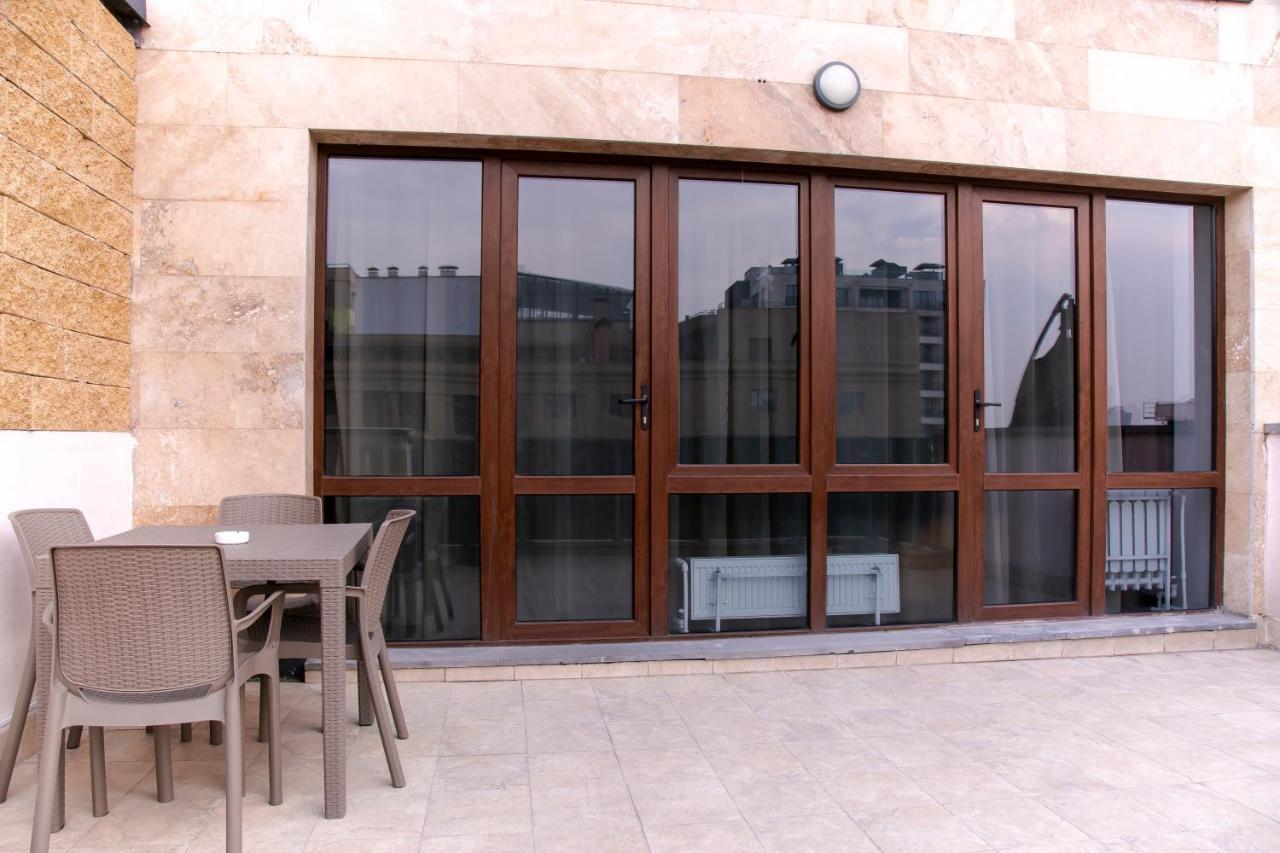 D&H Group Διαμέρισμα Γιερεβάν Εξωτερικό φωτογραφία