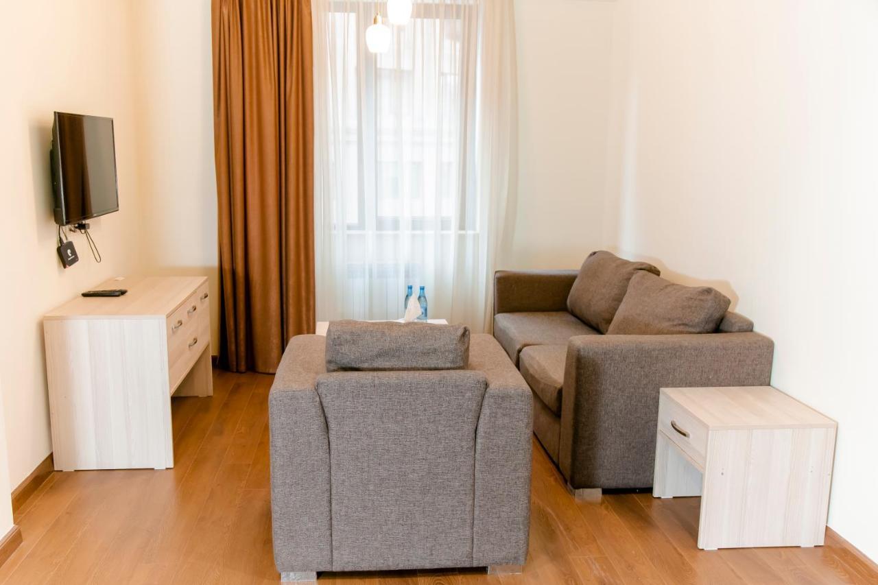D&H Group Διαμέρισμα Γιερεβάν Εξωτερικό φωτογραφία